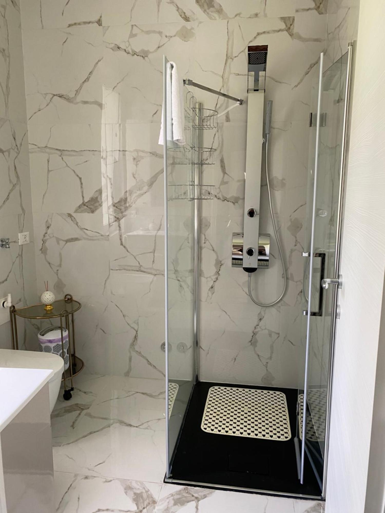 Luna Apartment Verbania Dış mekan fotoğraf